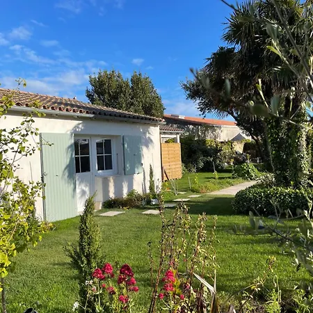 Escapades Oceanes Ile De Re La Rochelle Alojamento de Acomodação e Pequeno-almoço 4*